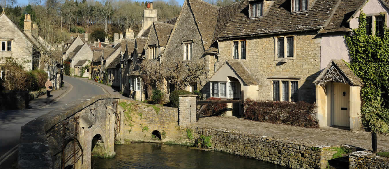 A Cotswolds Village